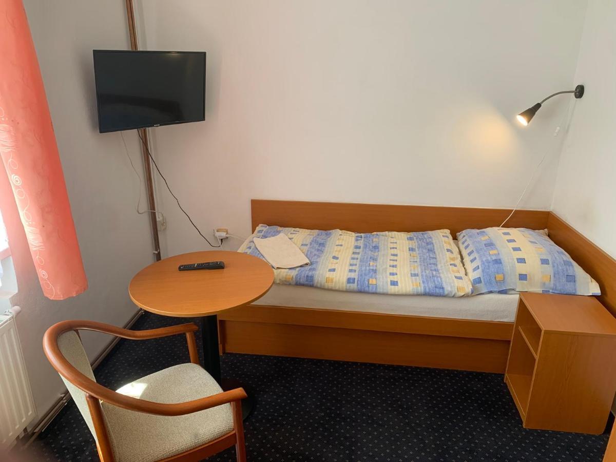 Hotel Rabbit Trhovy Stepanov Exterior foto